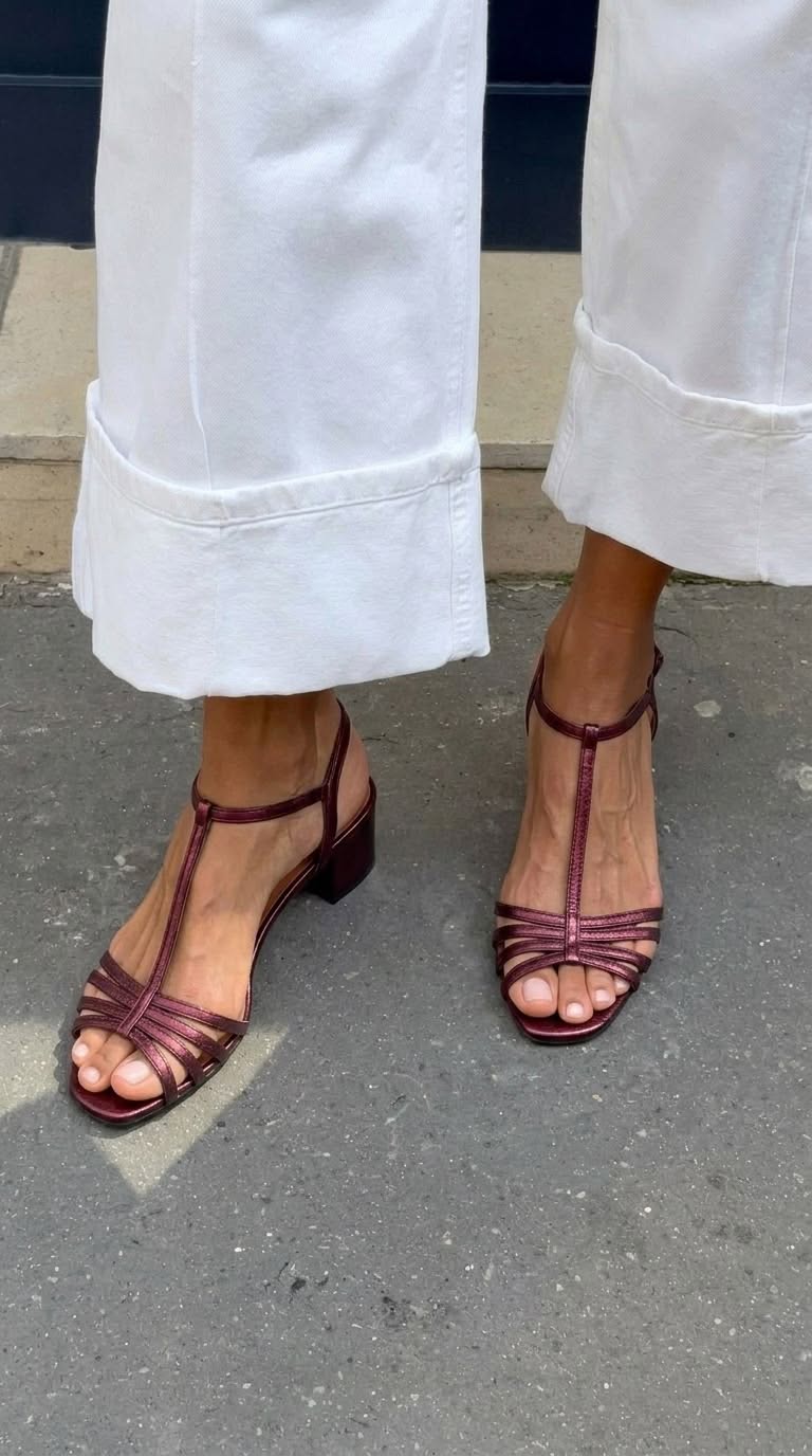 ALLEGRA GOLD EVERYDAY ELEGANCE SANDALS
