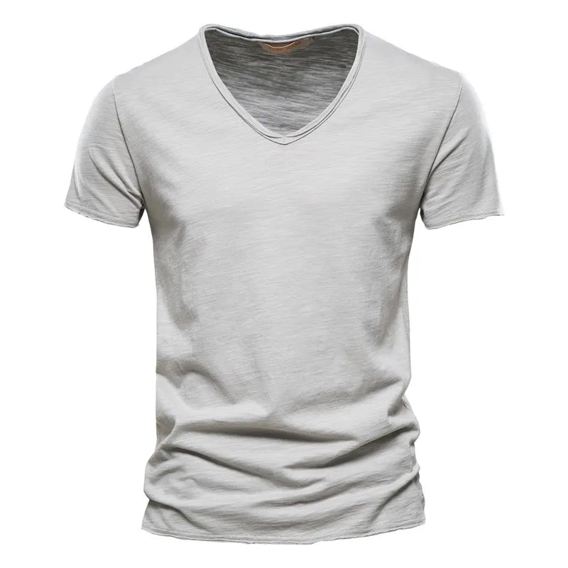 ESSENTIAL V-NECK T-SHIRT