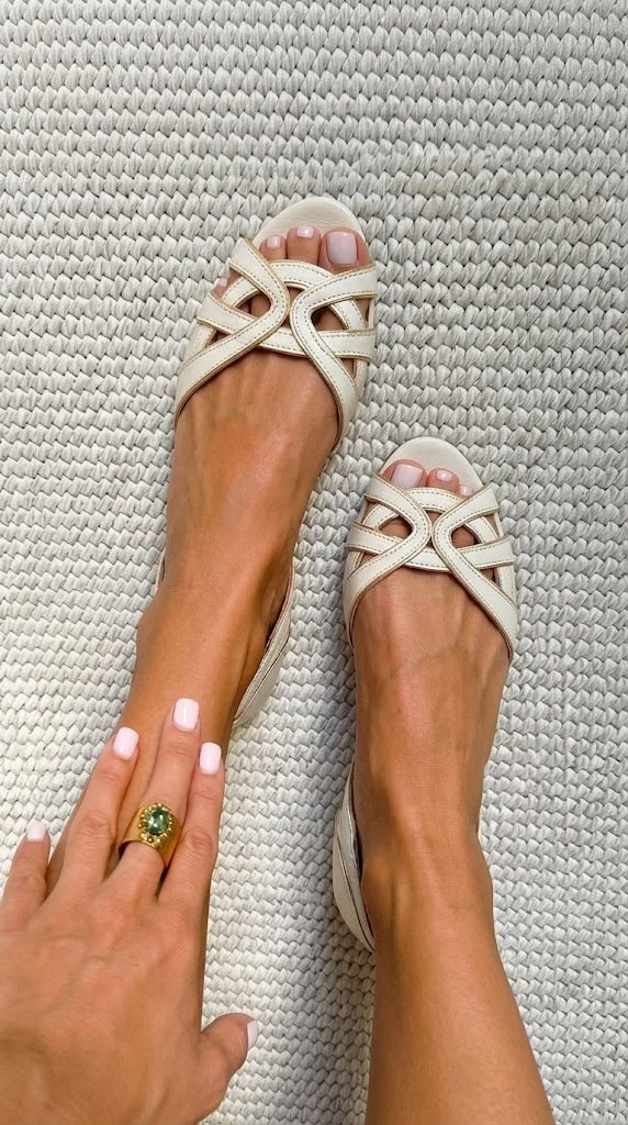 CAMILLA CREAM WOVEN SANDALS