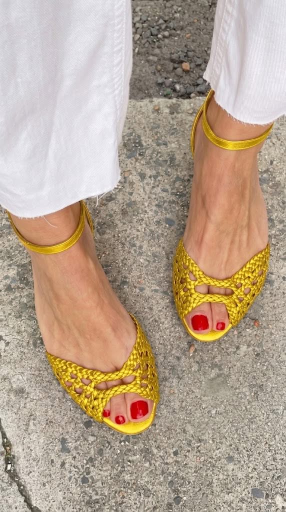 ISADORA GOLD WOVEN SANDALS