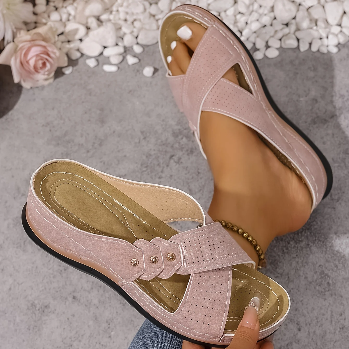 WEDGE COMFORT SANDALS