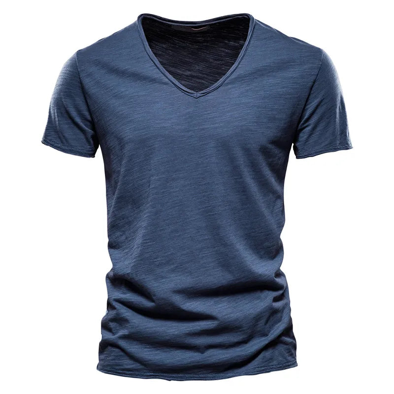 ESSENTIAL V-NECK T-SHIRT