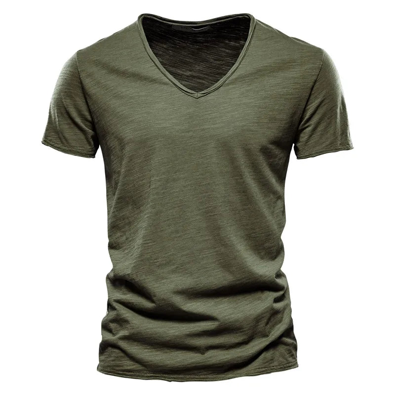 ESSENTIAL V-NECK T-SHIRT