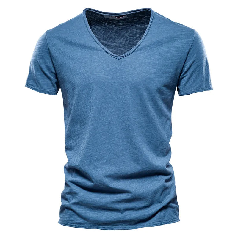 ESSENTIAL V-NECK T-SHIRT