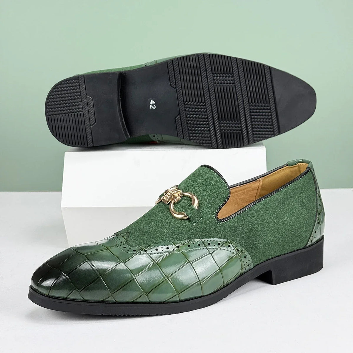 LEATHER BUCKLE LOAFERS