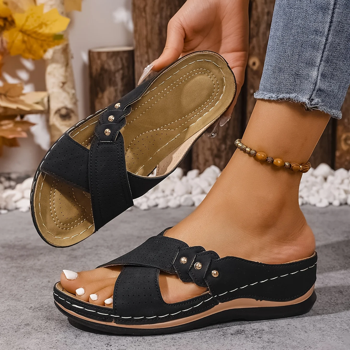 WEDGE COMFORT SANDALS