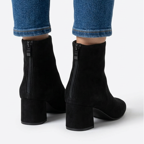 Carla - Comfortable women's ankle boot