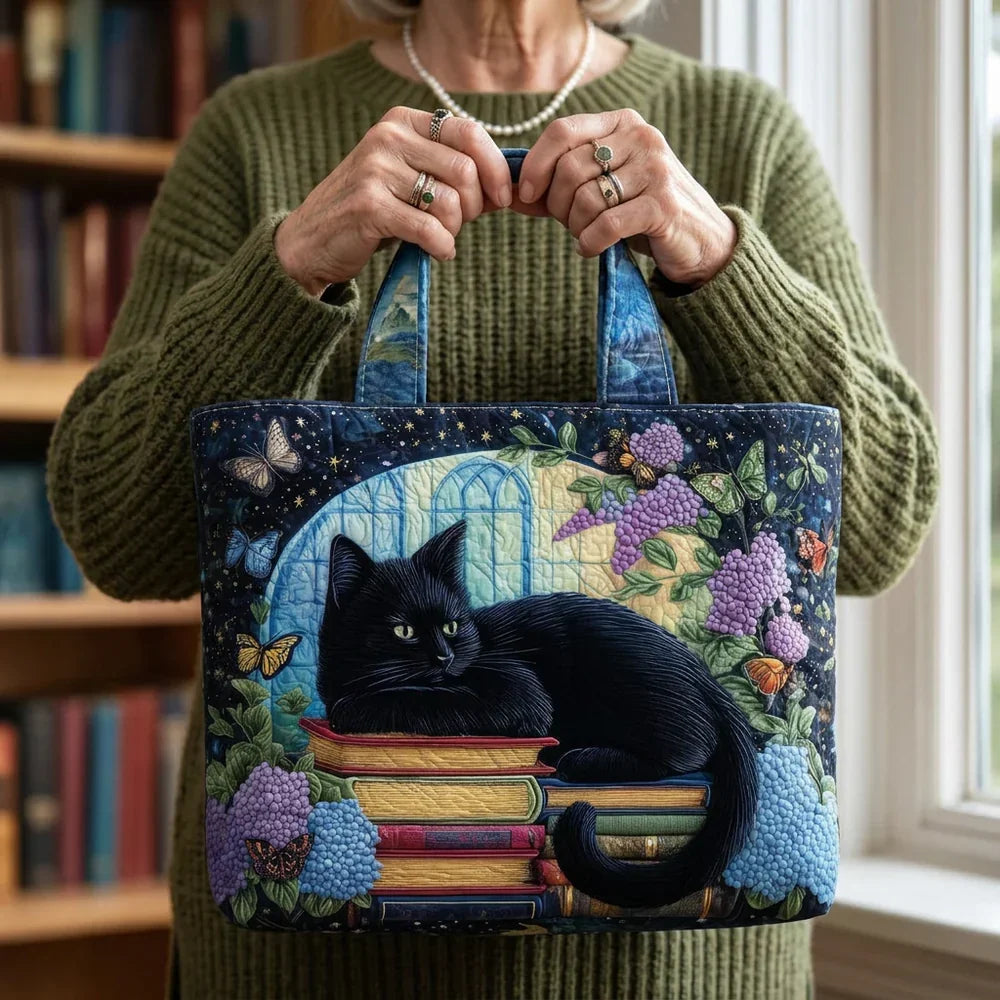 BLACK CAT ON BOOKS TOTE BAG